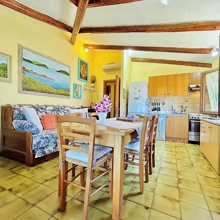Vistamare A Schiera Holiday home